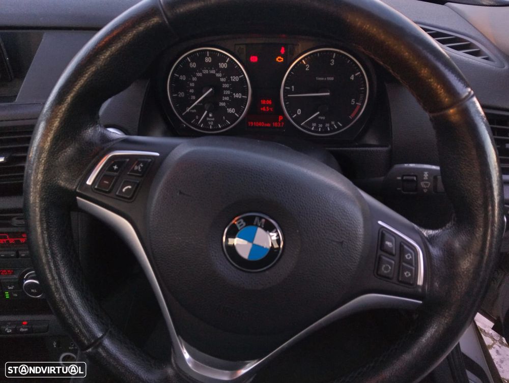 BMW X1 118D X-Drive Ano 2012 - 8