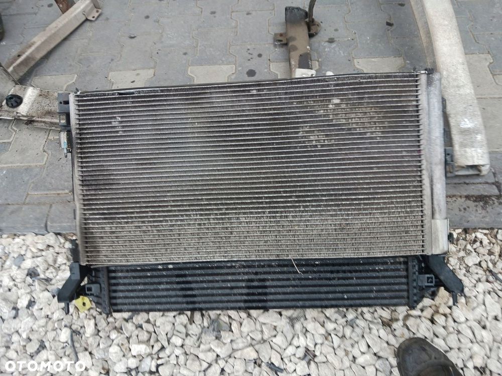 WZMOCNIENIE PRZÓD CHŁODNICE RENAULT LAGUNA 3 III COUPE 2.0 TURBO - 2