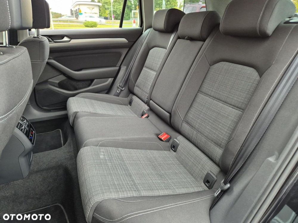 Volkswagen Passat 2.0 TDI Business DSG - 15