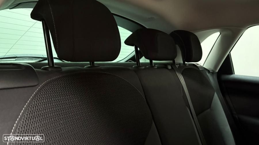 Citroën C4 BlueHDi 120 Stop&Start Shine - 32