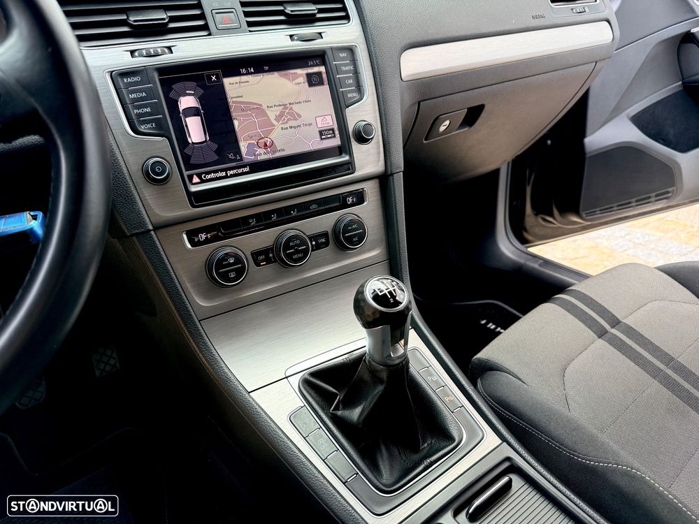 VW Golf - 46