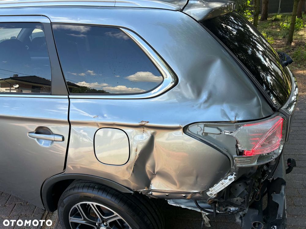 Mitsubishi Outlander - 28