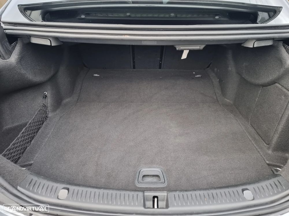 Mercedes-Benz E 220 d 9G-TRONIC Avantgarde - 27