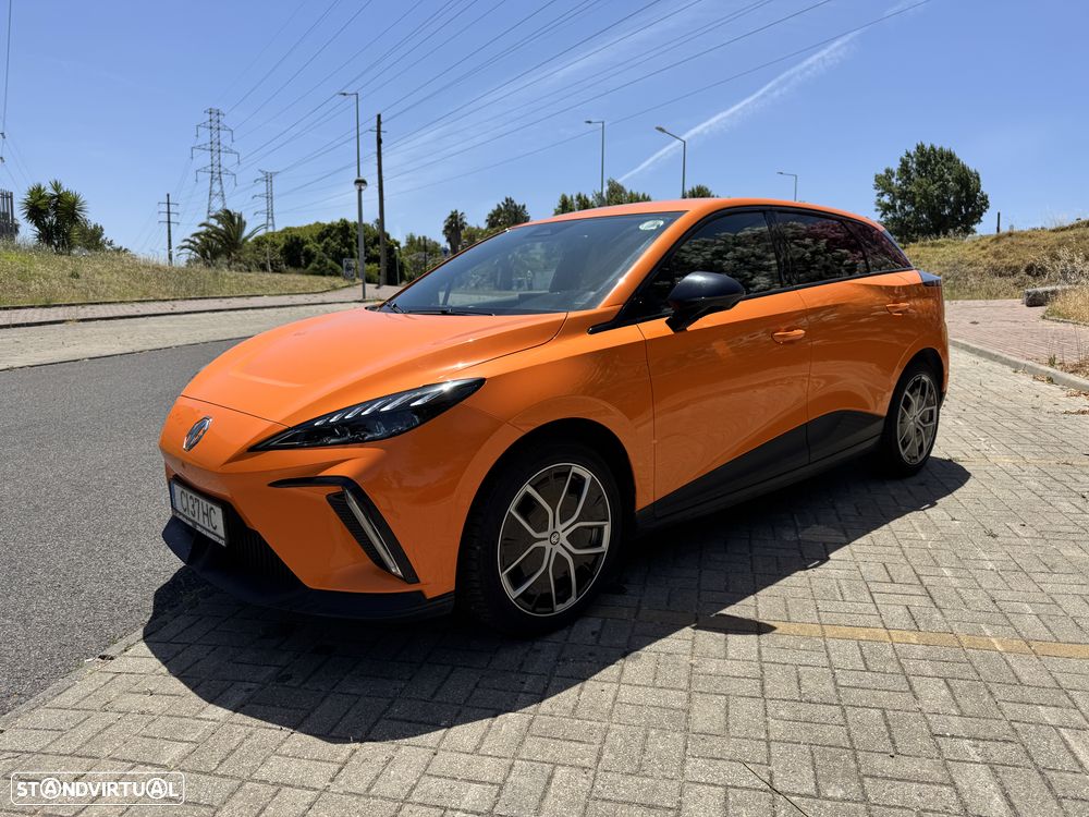 MG MG4 64 kWh Luxury - 8