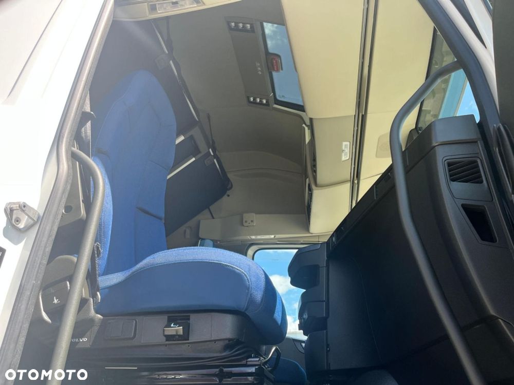Volvo Volvo FH 4X2 460 Globetrotter - 16