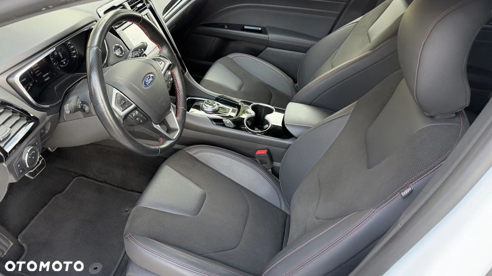 Ford Mondeo 2.0 EcoBlue ST-Line - 22
