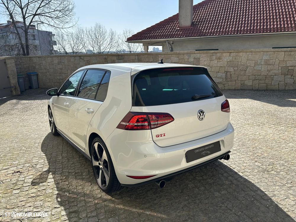 VW Golf 2.0 TSi GTi - 7