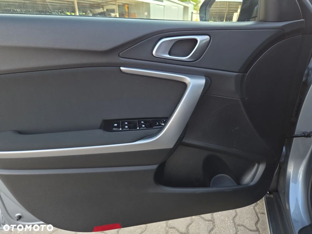 Kia XCeed 1.5 T-GDI M - 10