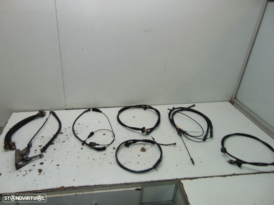 Toyota corolla ke10 cabos de acelarador e travões - 1