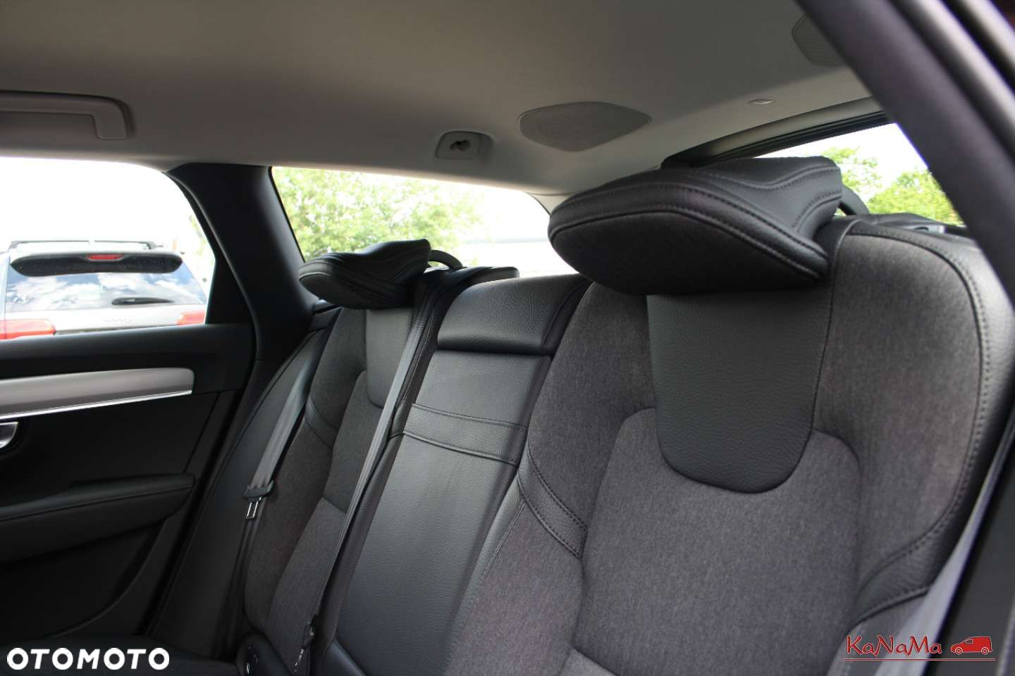 Volvo V90 Cross Country - 33