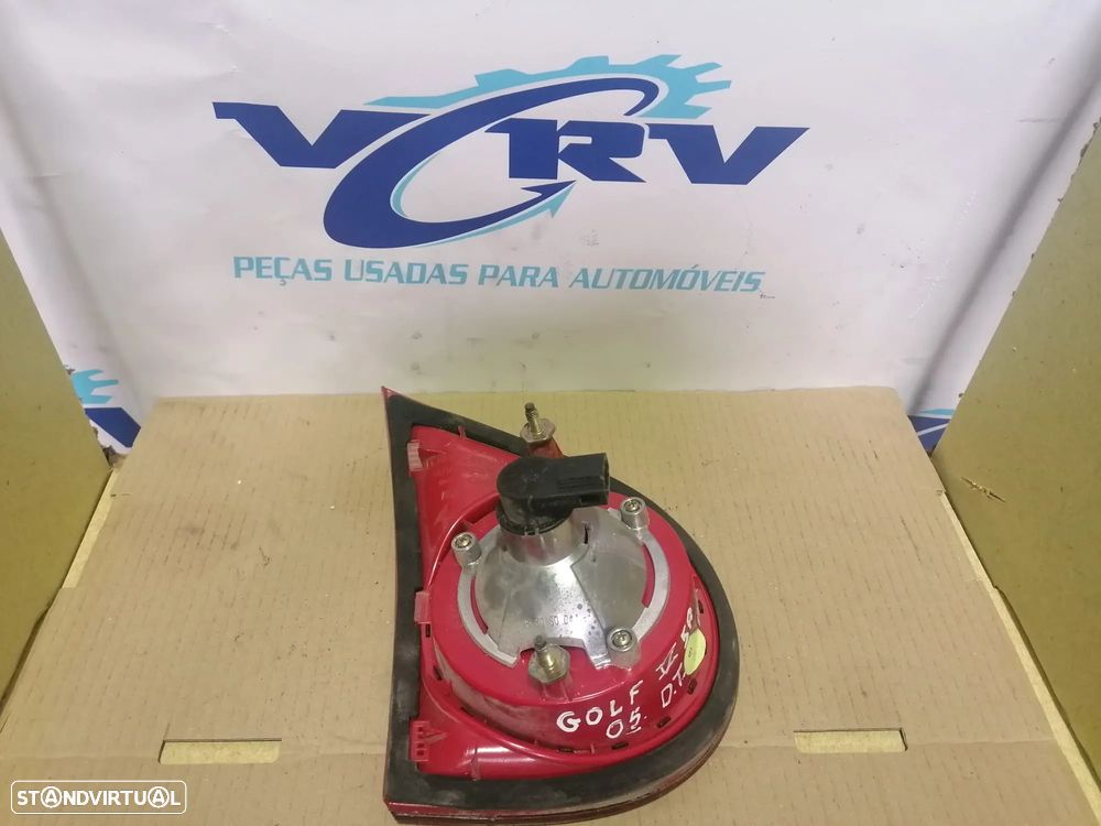 Farolim traseiro direito VW Golf V Mala (2003-2008) - 2
