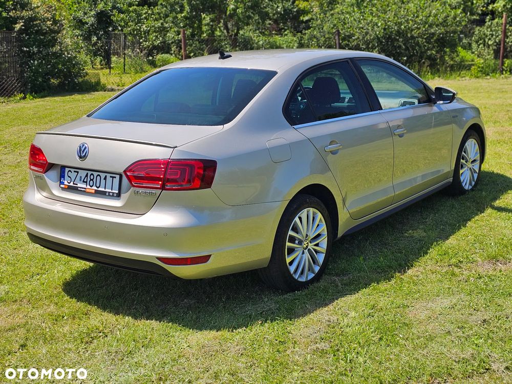 Volkswagen Jetta 1.4 Hybrid DSG Highline - 6