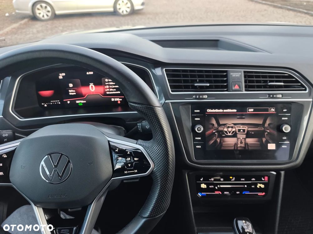 Volkswagen Tiguan - 14