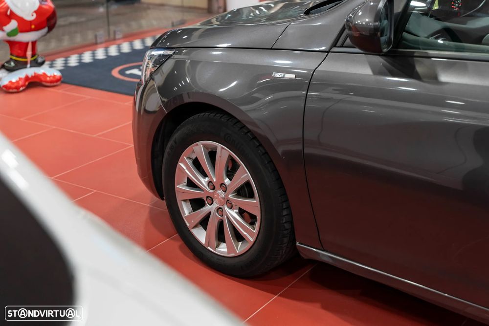 Peugeot 308 1.2 PureTech Style - 29