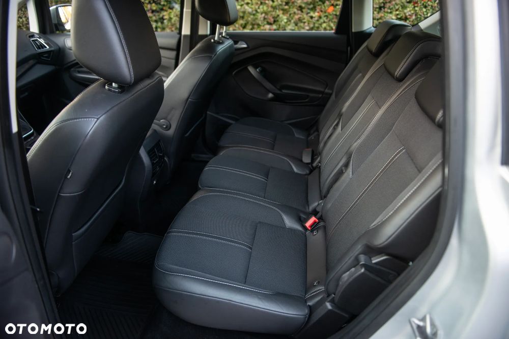 Ford C-MAX Diesel Titanium - 22