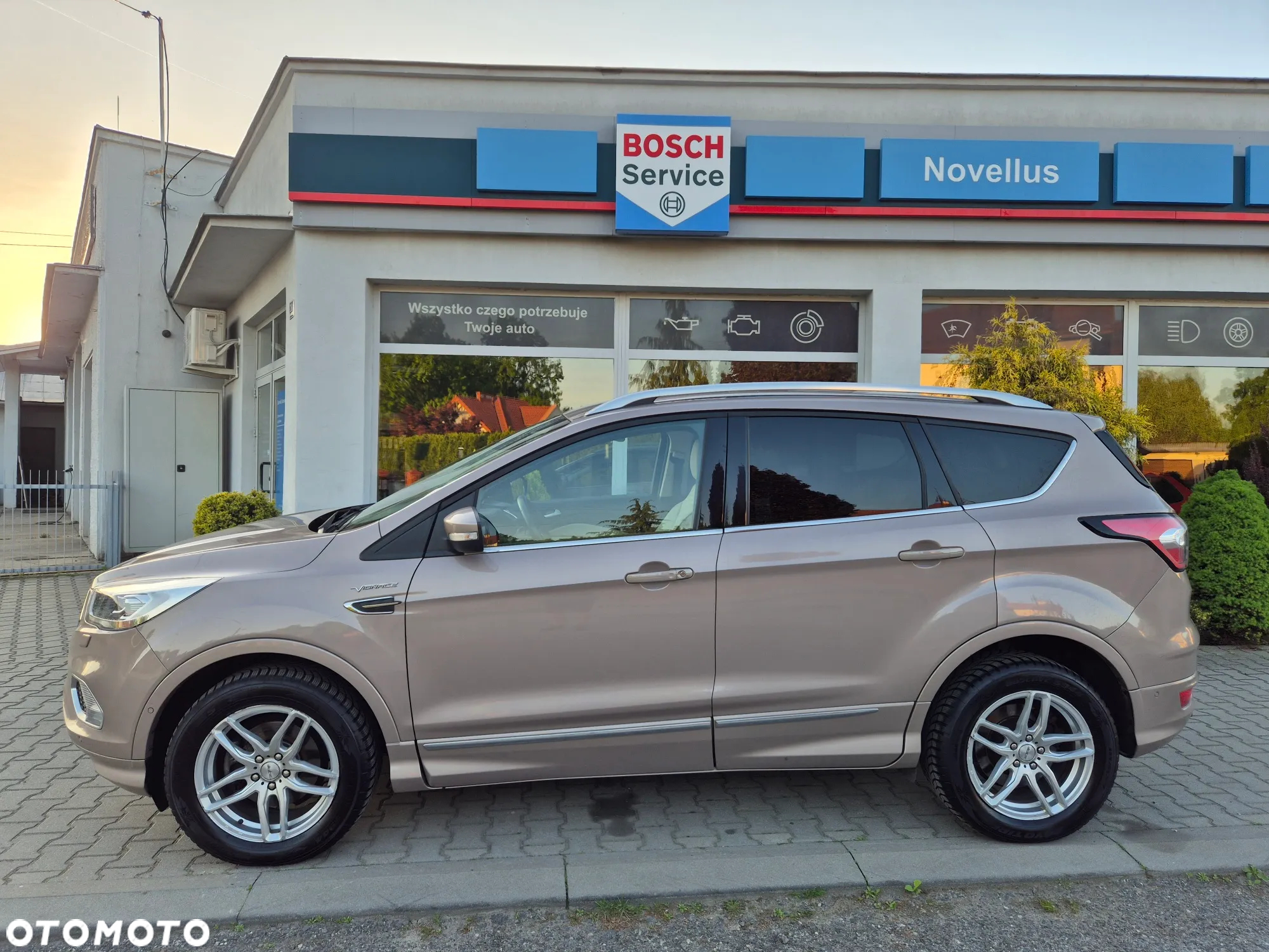 Ford Kuga Vignale 1.5 EcoBoost FWD ASS - 4