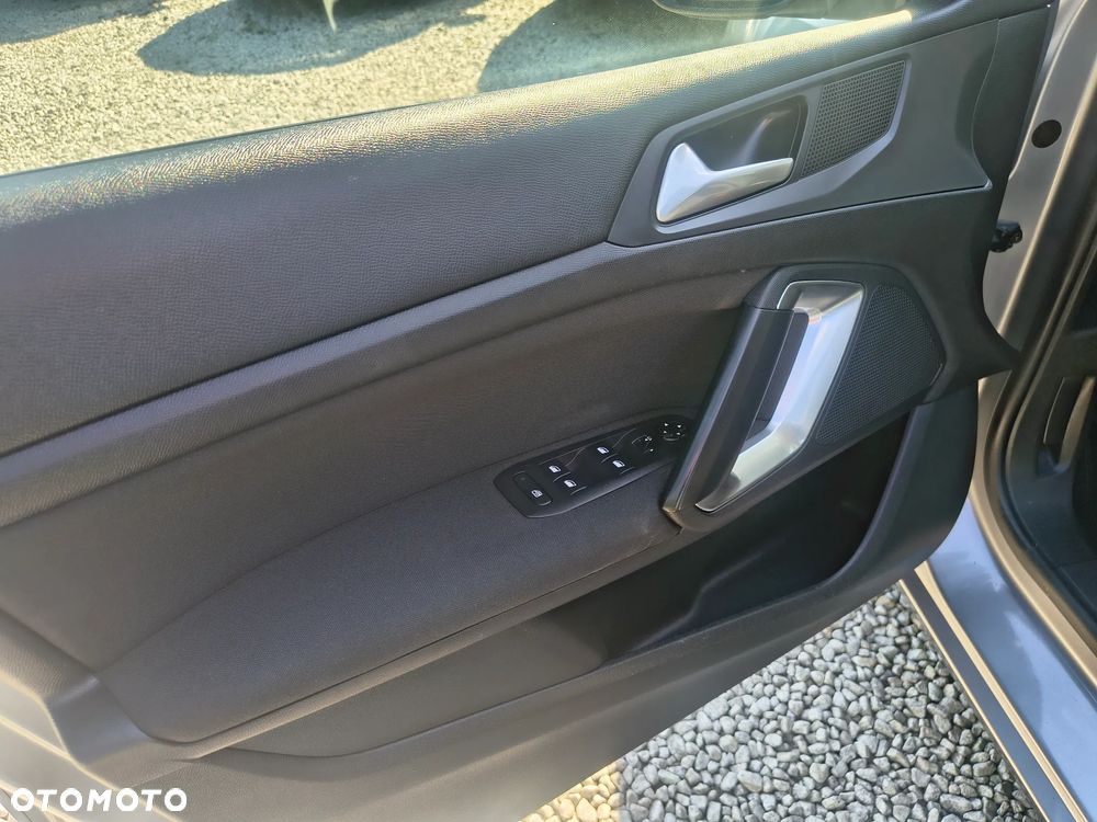 Peugeot 308 BlueHDi FAP 120 EAT6 Stop & Start Active - 14