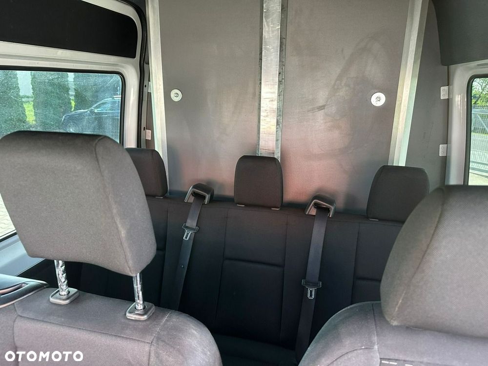 Mercedes-Benz Sprinter - 21
