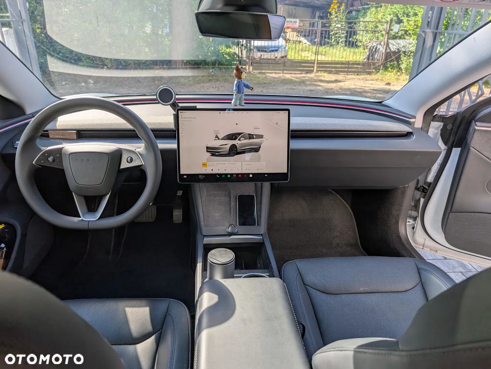 Tesla Model 3 Long Range AWD - 22