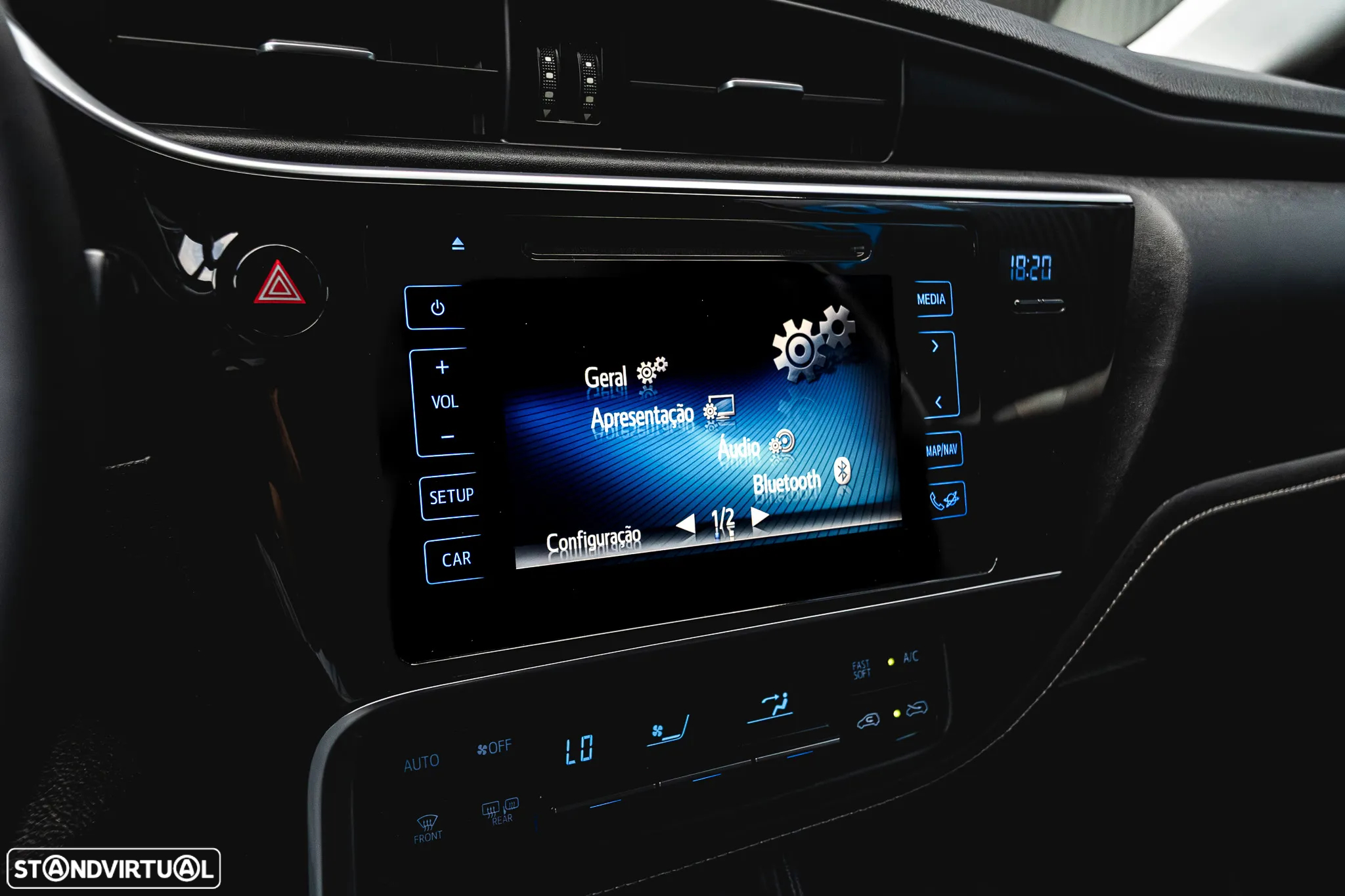 Toyota Auris Touring Sports 1.4 D-4D Com+P.Sport - 25