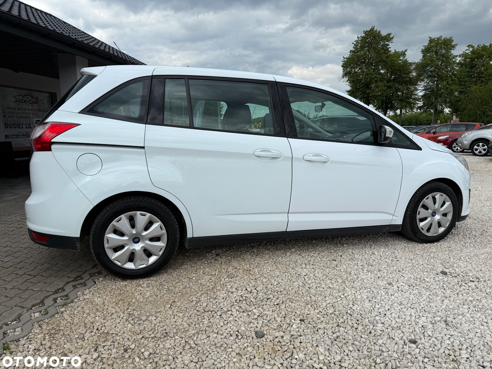 Ford Grand C-MAX 1.6 Titanium - 12