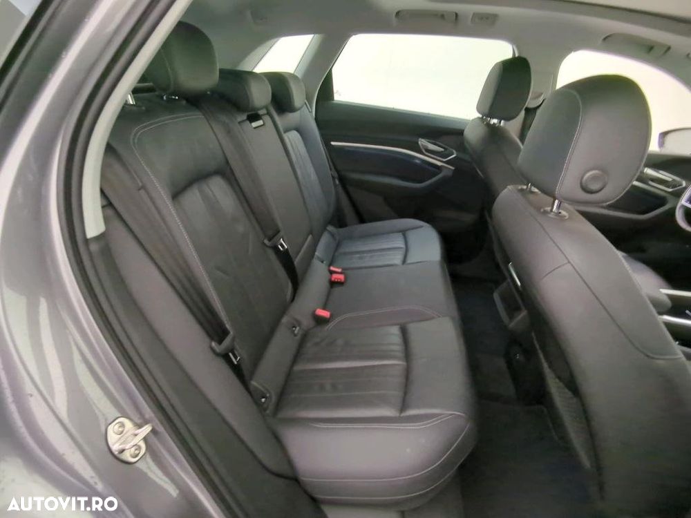 Audi e-tron 55 quattro - 6