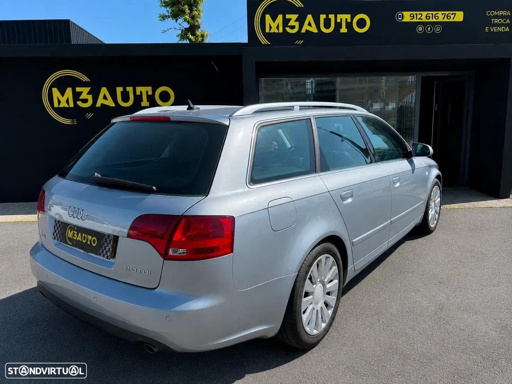 Audi A4 Avant 2.0 TDI Advance - 4
