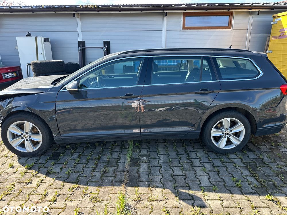 Volkswagen Passat 2.0 TDI Business DSG - 1
