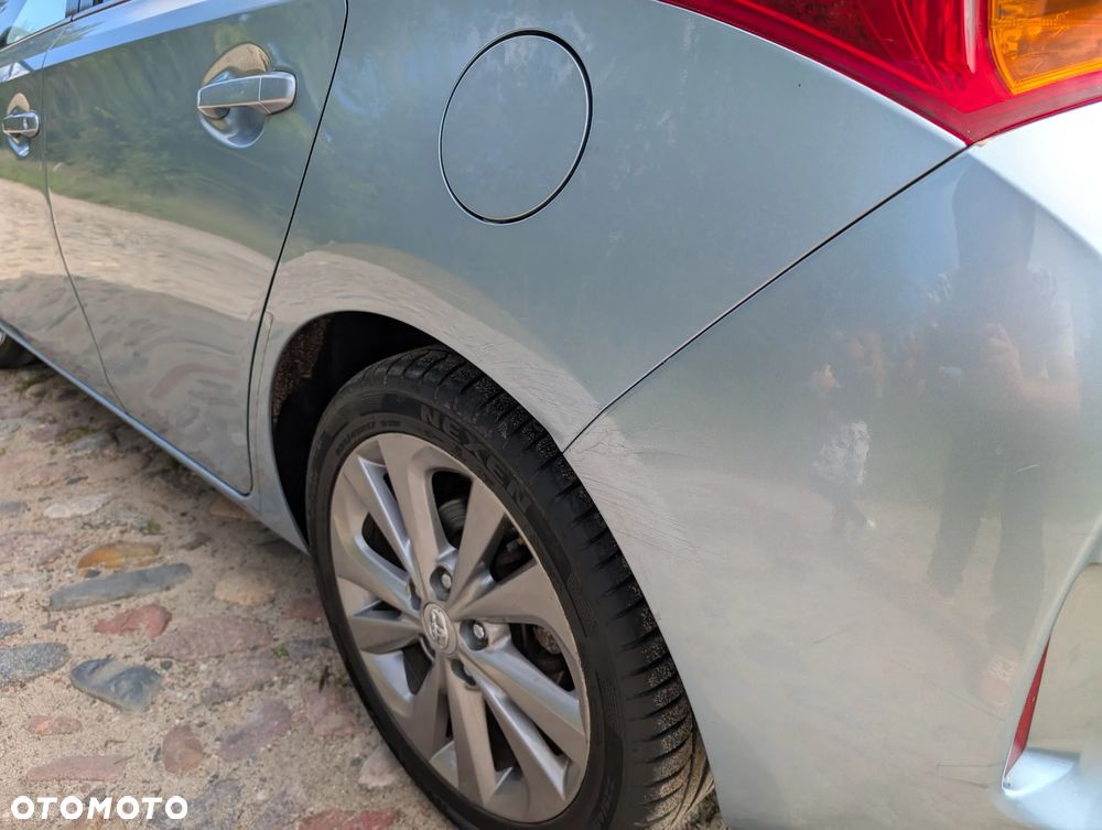 Toyota Auris - 17