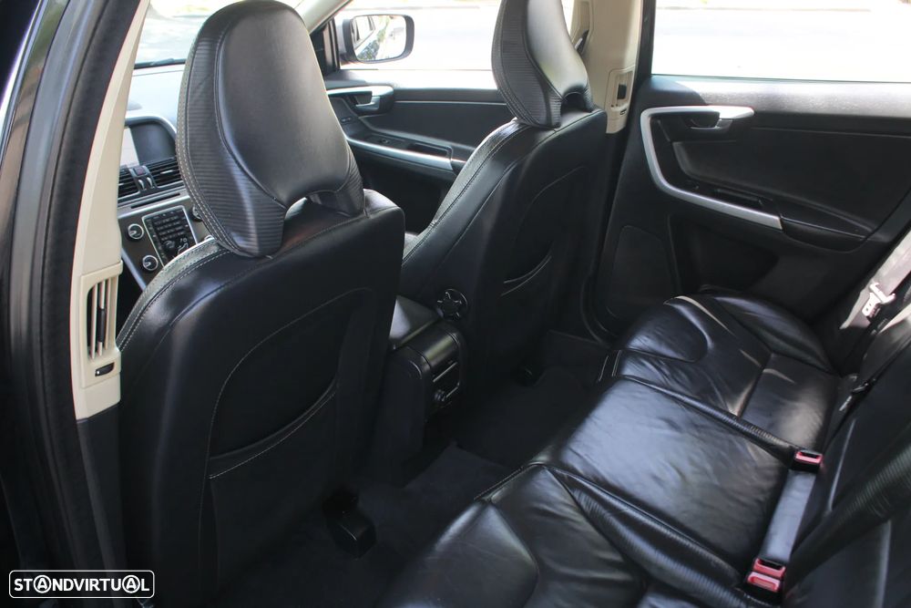 Volvo XC 60 2.0 D4 R-Design 139g Start/Stop - 45
