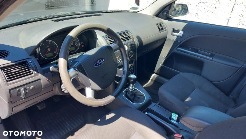 Ford Mondeo 2.0 TDDi Ambiente - 7