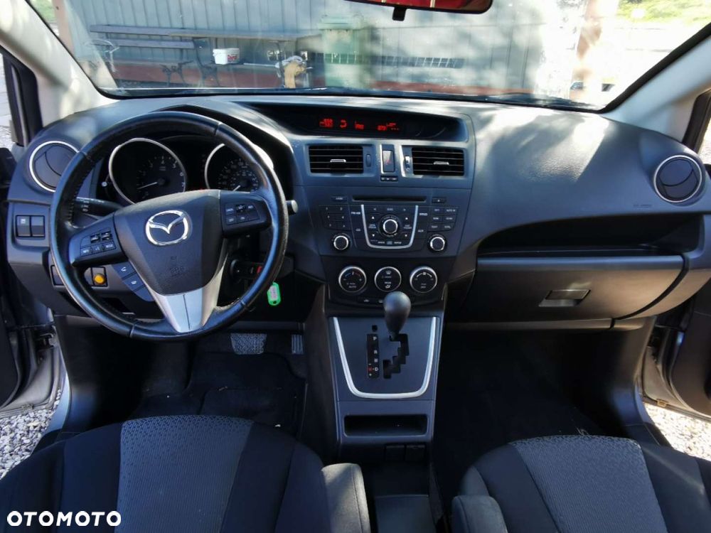 Mazda 5 - 8