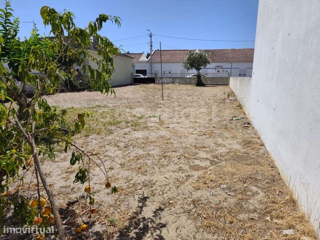 Lote de terreno para Construção com boas áreas, localizado em Ermid... - Grande imagem: 2/12