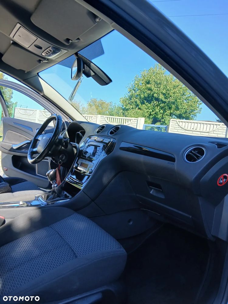 Ford Mondeo 1.8 TDCi Ghia - 15