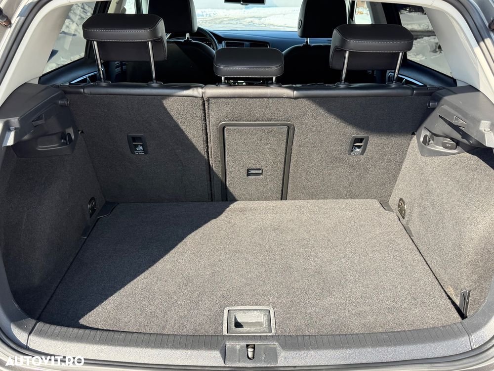 Volkswagen Golf 1.6 TDI DPF DSG MATCH - 15