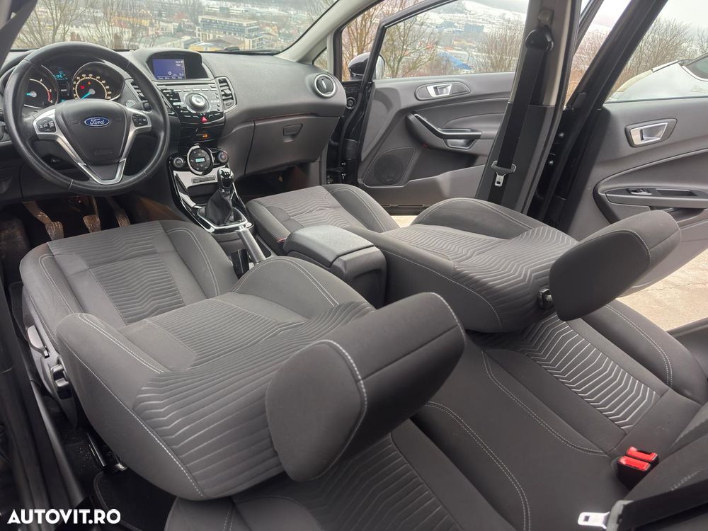 Ford Fiesta 1.6 TDCI Titanium - 18