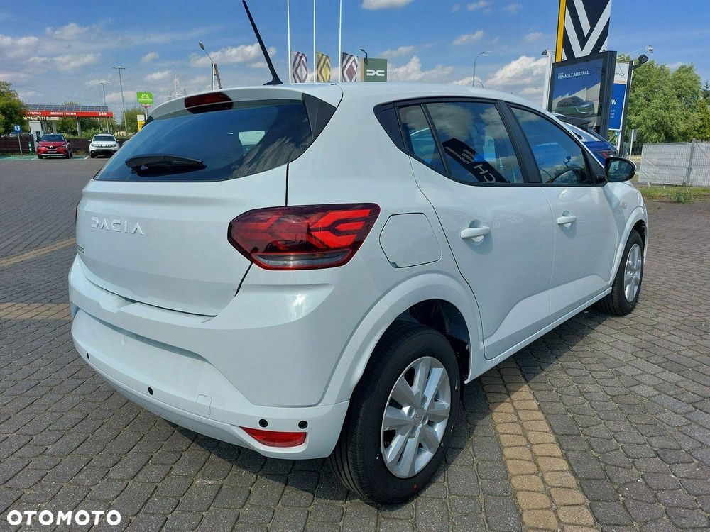 Dacia Sandero - 3