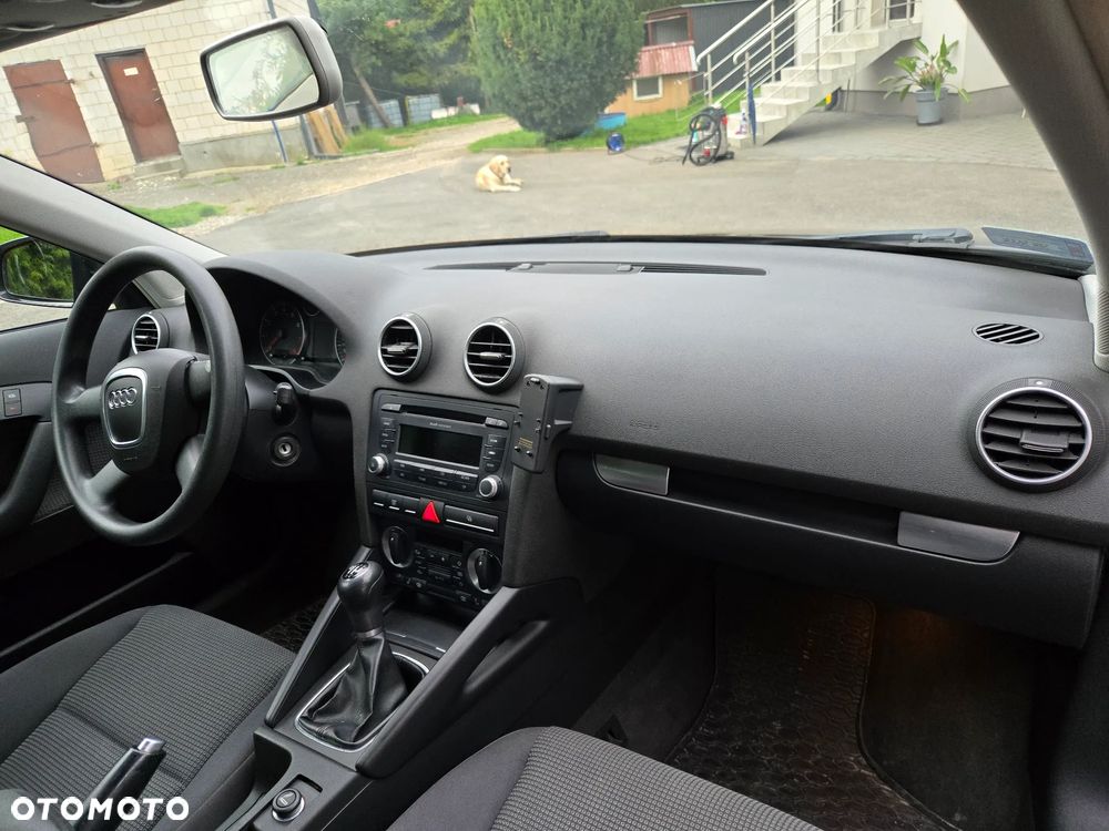 Audi A3 Sportback 1.6 Attraction - 17