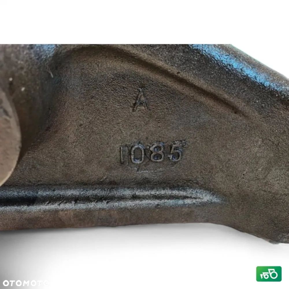 Łącznik łyżki Przegub John Deere 4500 - 11