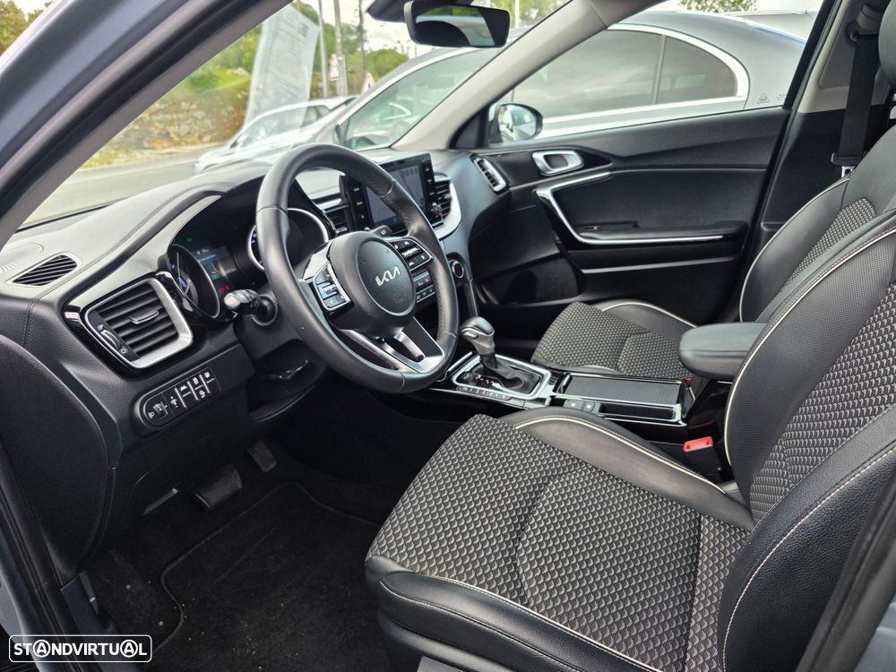 Kia XCeed - 13