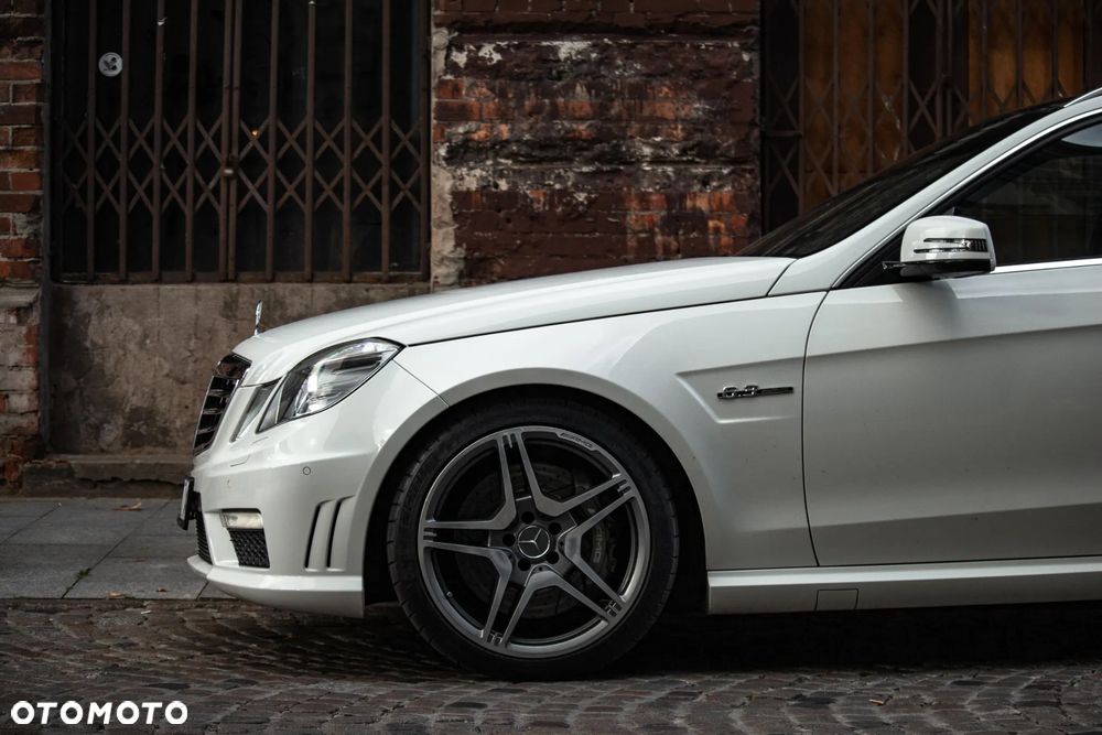 Mercedes-Benz Klasa E 63 AMG - 5