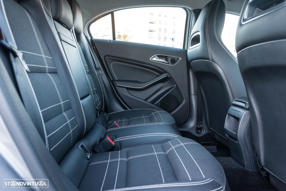 Mercedes-Benz A 180 d Urban - 27