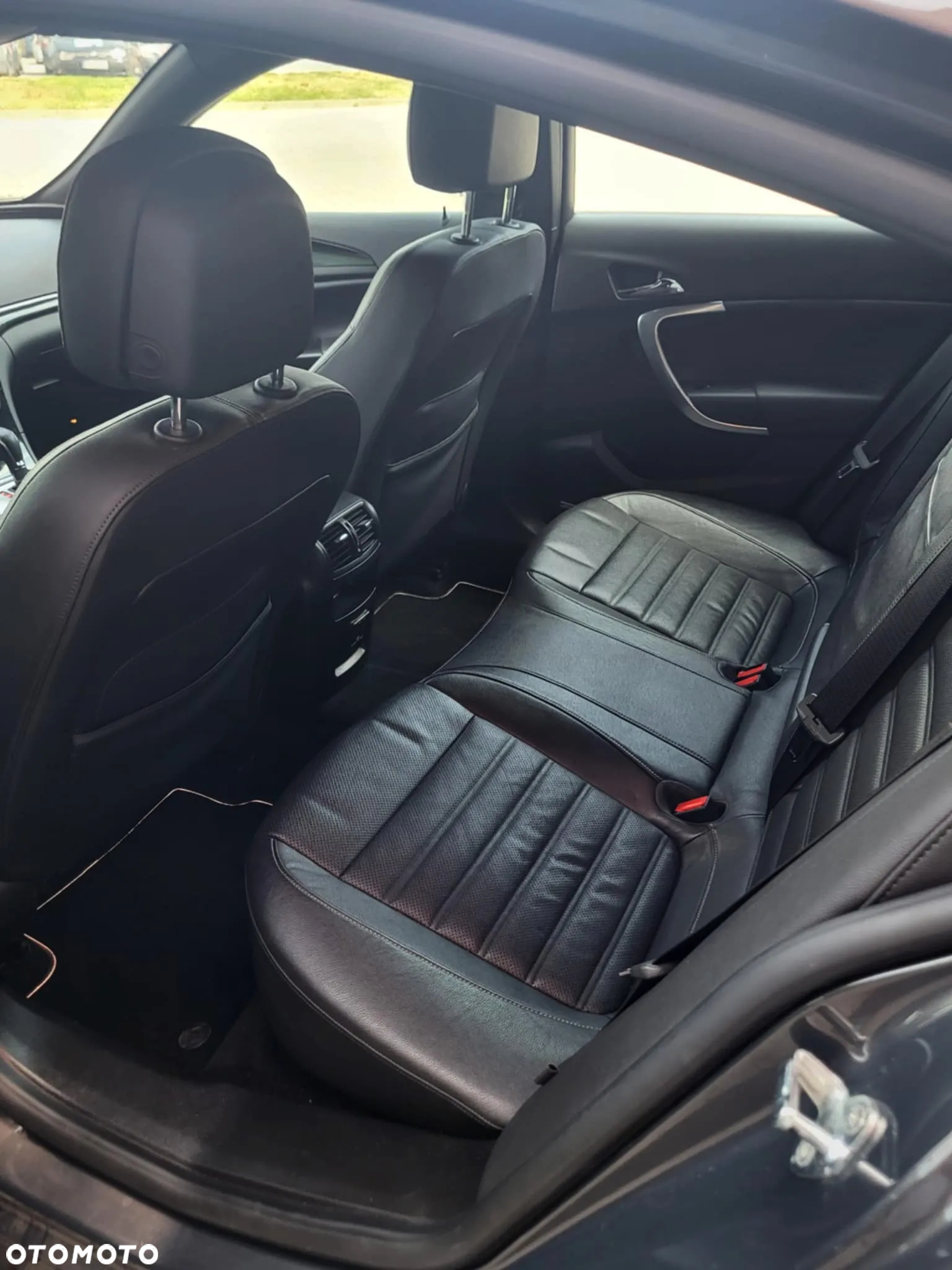 Opel Insignia 2.0 T Cosmo 4x4 EU6 - 9
