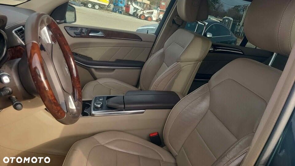Mercedes-Benz GL - 16