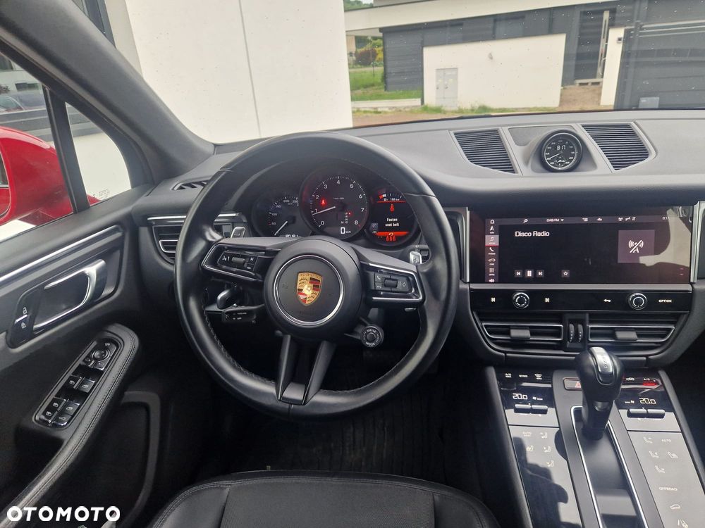 Porsche Macan T - 24