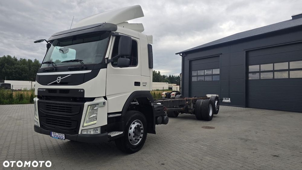 Volvo FM 370 6x2 rama do zabudowy, beczka asenizacyjna mleko laweta full air oś skrętna niski przebieg! - 12