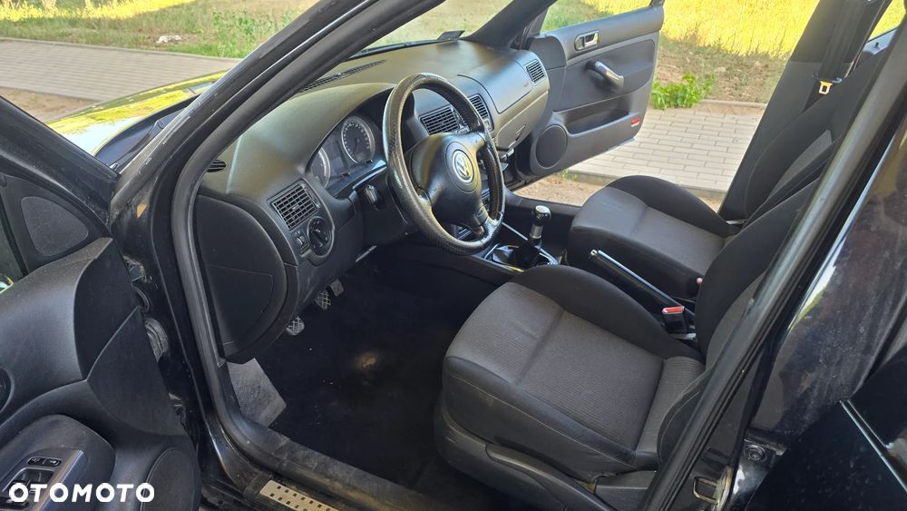 Volkswagen Golf 1.9 TDI Comfortline - 26