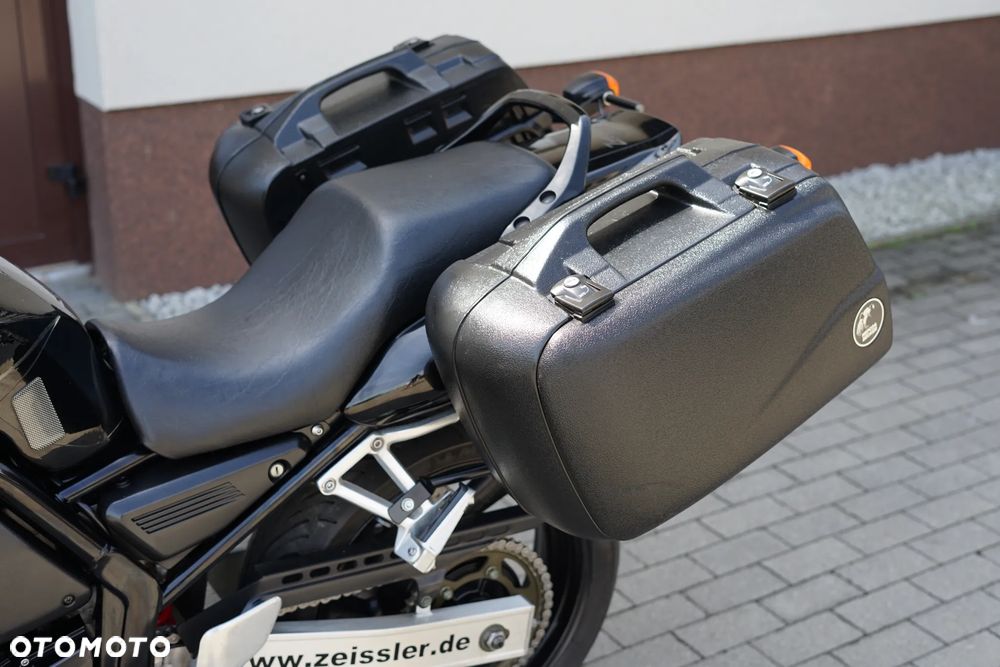 Yamaha FZS - 23