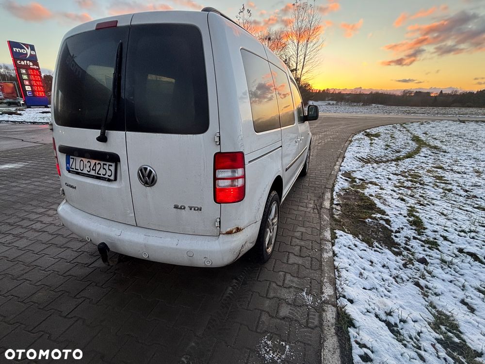 Volkswagen Caddy Comfortline DSG - 10