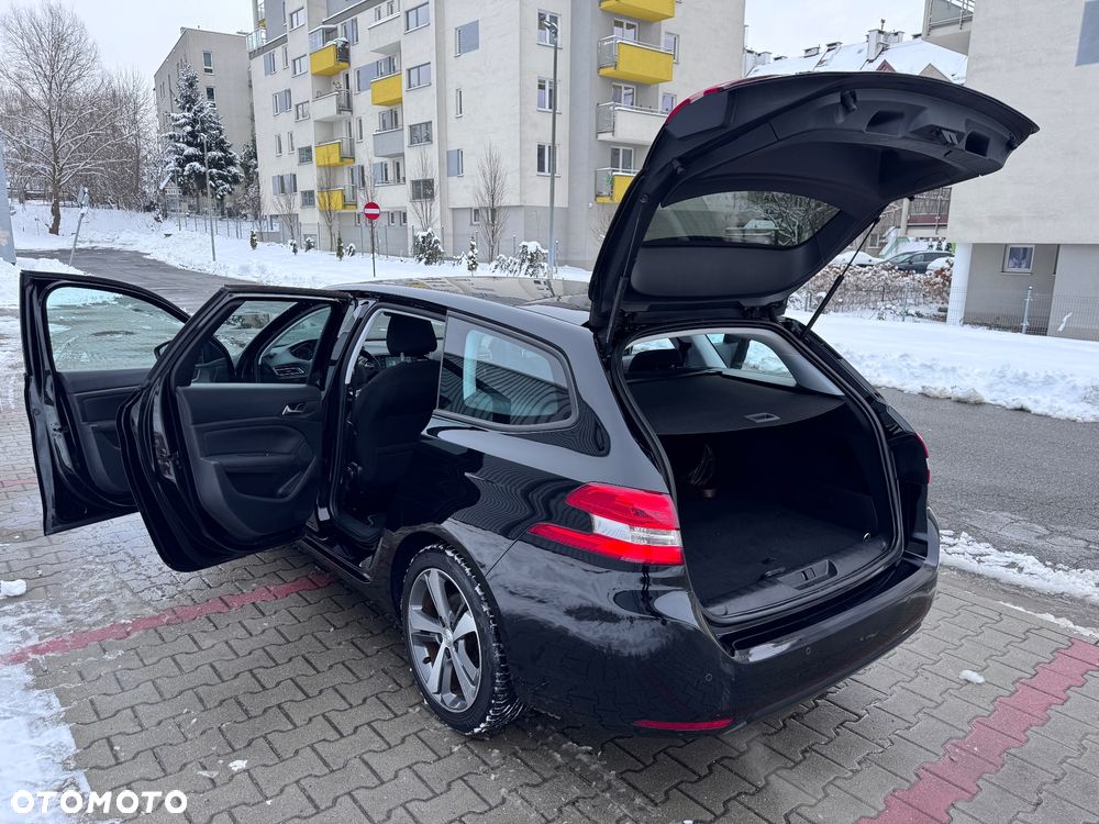 Peugeot 308 PureTech 130 GPF Stop & Start Active Business-Paket - 13